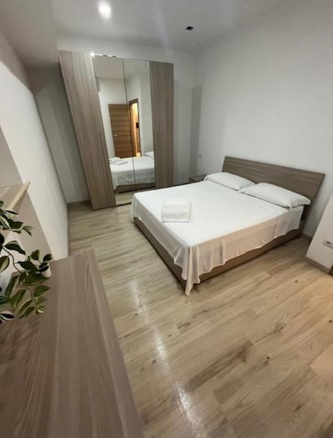 Villa Milano Apt. N. 2 Екстериор снимка
